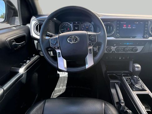 Used 2022 Toyota Tacoma Limited w/ Nightshade Package AWD/4WD image 6
