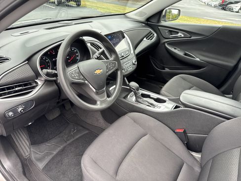 Used 2024 Chevrolet Malibu LT image 15