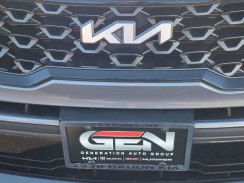Used 2023 Kia Sorento S AWD/4WD image 32