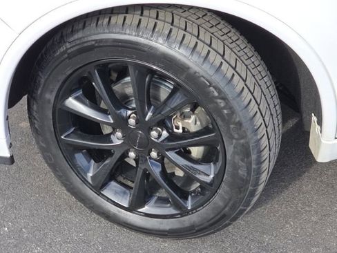 Used 2018 Dodge Durango GT w/ Premium Group image 25