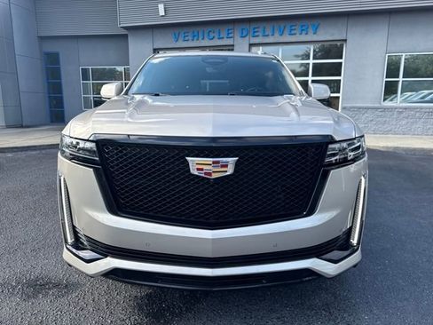 Used 2023 Cadillac Escalade Sport w/ Touring Package image 3