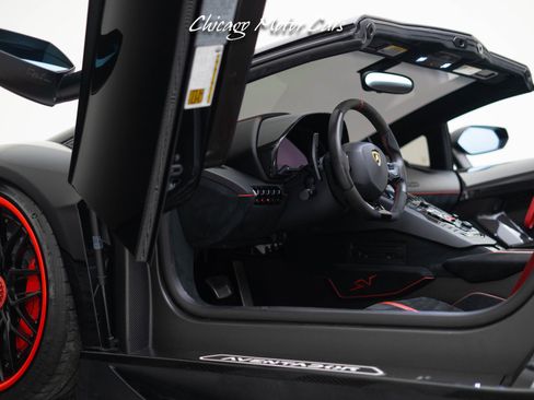 Used 2017 Lamborghini Aventador LP 750-4 Superveloce image 28