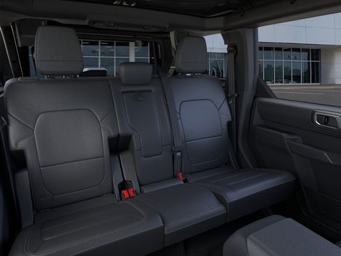 New 2026 Ford Bronco Badlands image 11