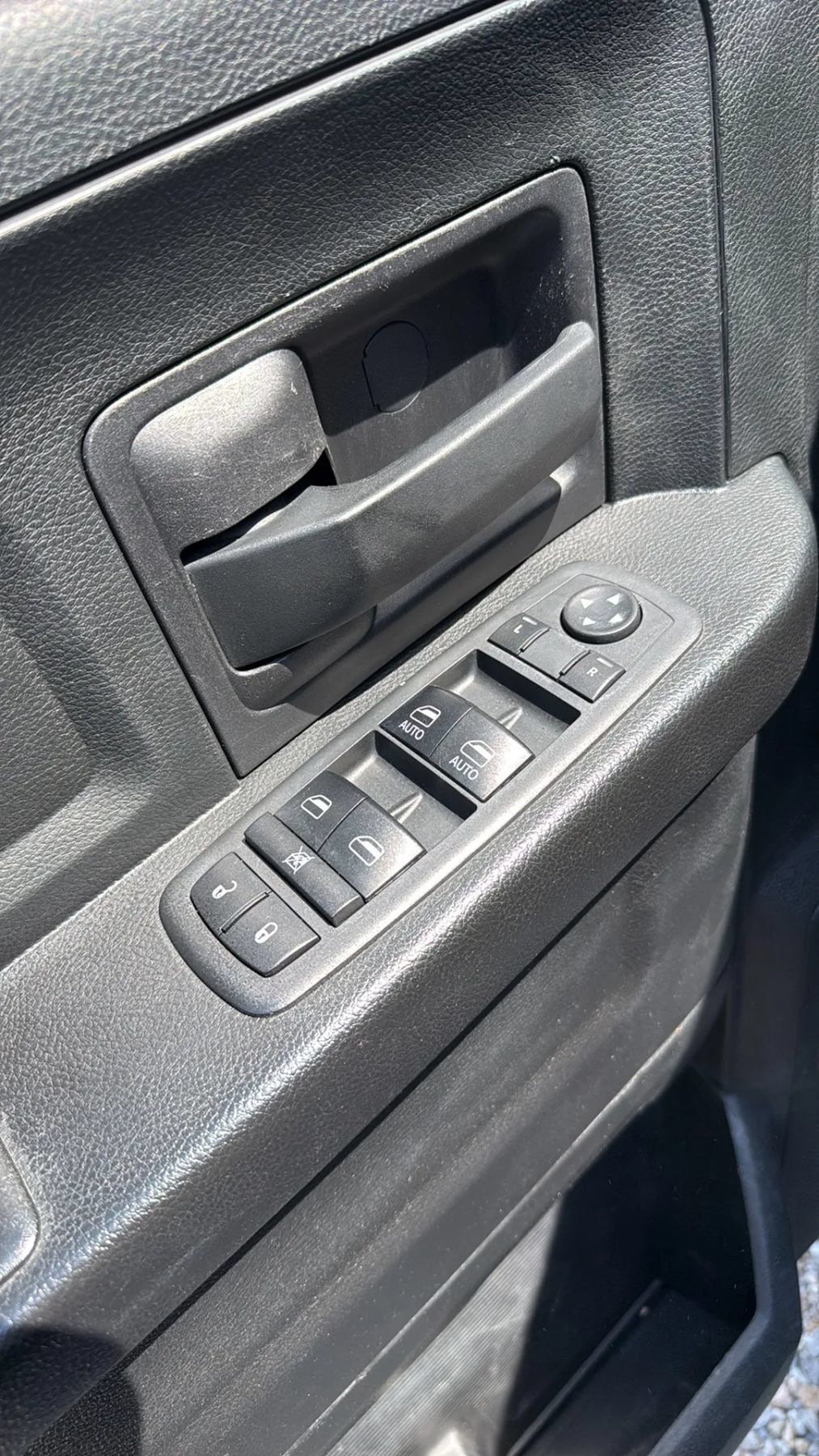 Used 2018 RAM 1500 Tradesman w/ Protection Group AWD/4WD image 14