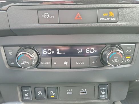 Used 2023 Nissan Frontier SV w/ SV Convenience Package image 20