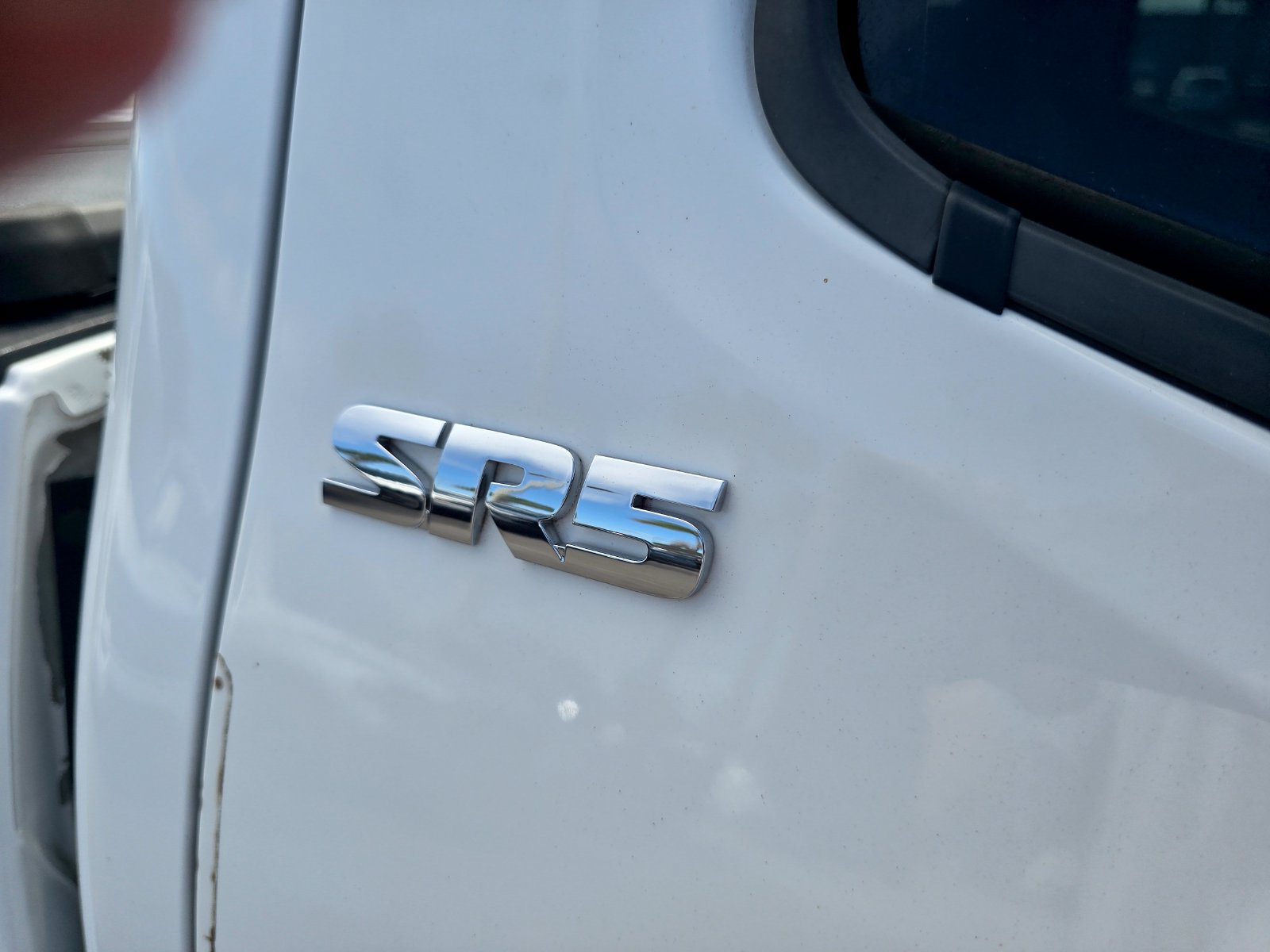 Used 2016 Toyota Tacoma SR5 w/ SR5 Appearance Package (SN) RWD image 14