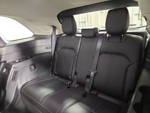 Used 2024 MAZDA CX-90 3.3 Turbo w/ Premium Package image 17