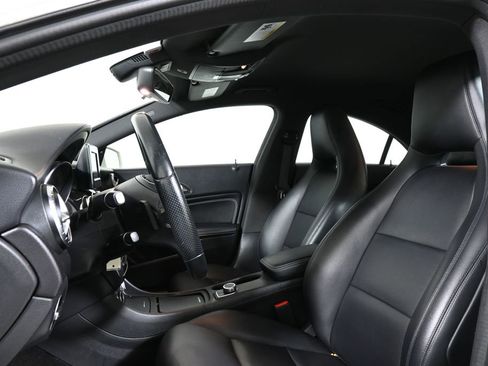 Used 2014 Mercedes-Benz CLA 250 4MATIC image 5