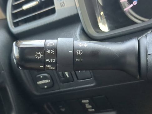 Used 2018 Toyota 4Runner Limited image 28