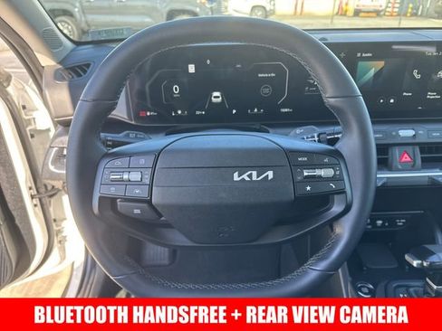 Used 2025 Kia K4 EX image 9