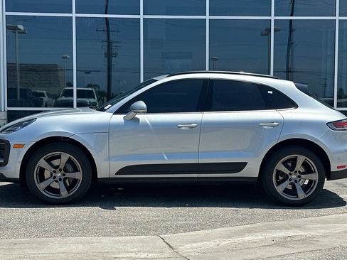 Used 2024 Porsche Macan AWD/4WD image 7