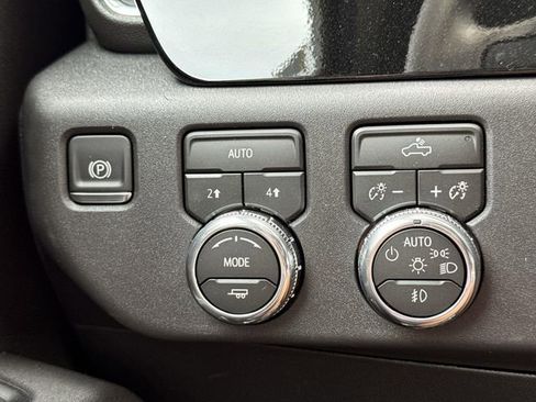 New 2026 GMC Sierra 1500 Elevation AWD/4WD image 16