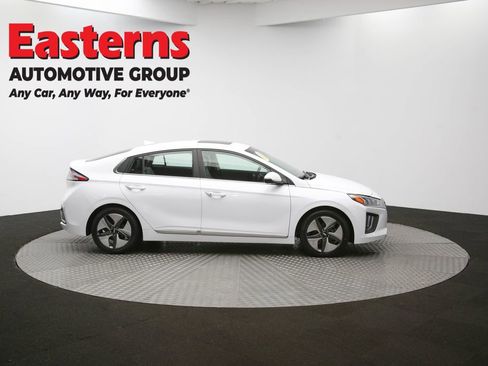 Used 2022 Hyundai Ioniq Limited image 46