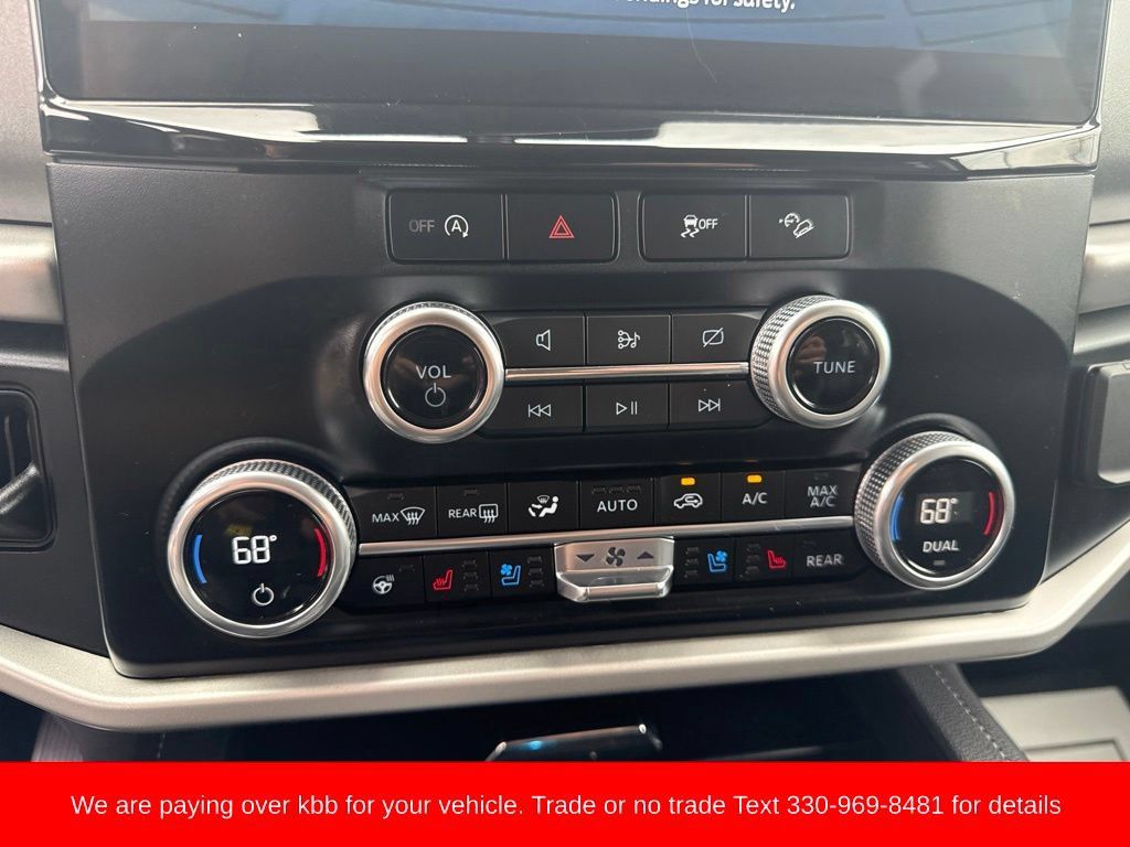 Used 2024 Ford Expedition XLT AWD/4WD image 14