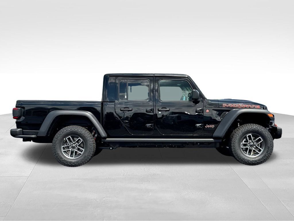 New 2026 Jeep Gladiator Mojave w/ Steel Bumper Group AWD/4WD image 8