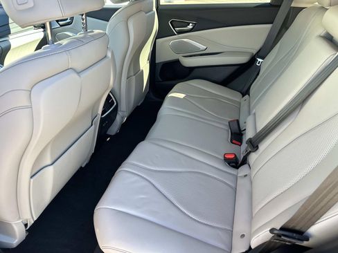 Certified 2025 Acura RDX w/ Technology Package image 7
