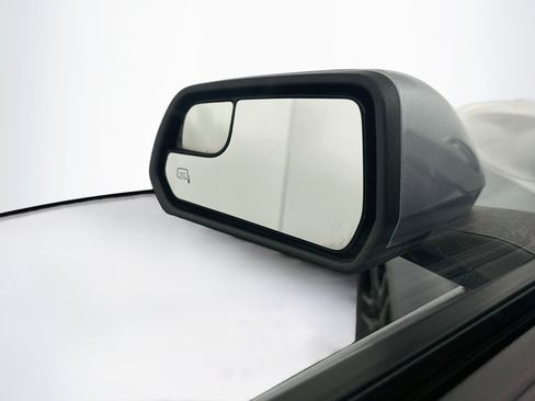 Used 2020 Ford Mustang Premium RWD image 16