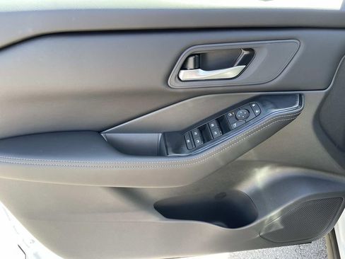 New 2026 Nissan Rogue SV FWD image 23