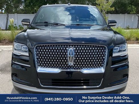 Used 2022 Lincoln Navigator L Reserve AWD/4WD image 36