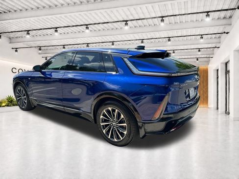Used 2024 Cadillac Lyriq Sport AWD/4WD image 7