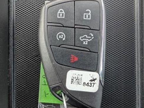 Used 2023 Chevrolet Silverado 1500 LT image 19