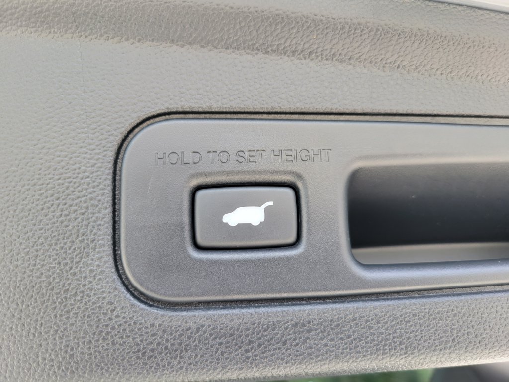 Used 2025 Acura MDX A-Spec w/ Advance Package AWD/4WD image 10