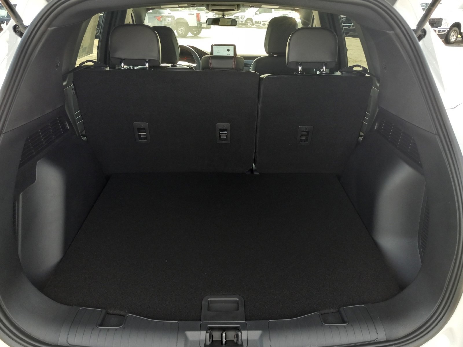 Used 2026 Ford Escape ST-Line FWD image 11