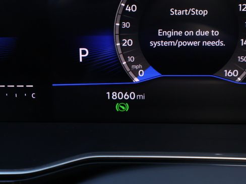 Used 2024 Volkswagen Jetta SE image 4