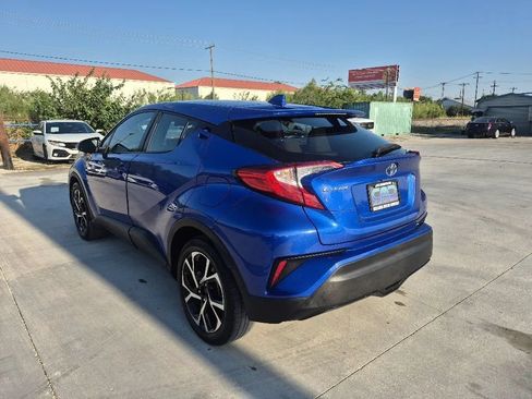 Used 2019 Toyota C-HR XLE FWD image 8