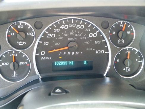 Used 2021 Chevrolet Express 2500 w/ Driver Convenience Package image 31