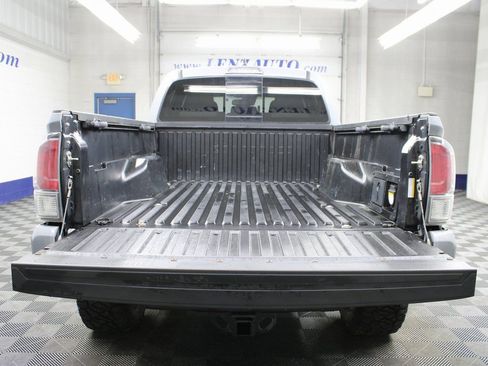 Used 2021 Toyota Tacoma TRD Sport image 29