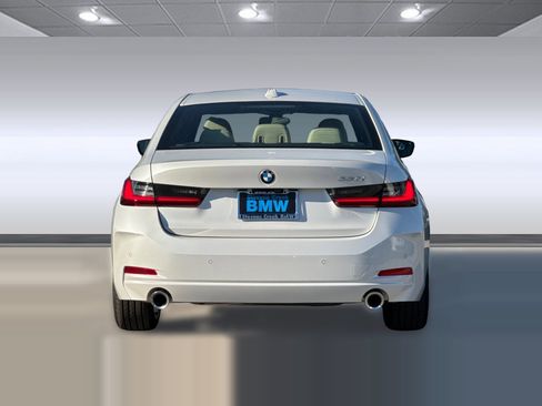 Used 2026 BMW 330i Sedan w/ Premium Package RWD image 10