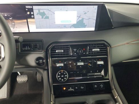 New 2025 Nissan Armada PRO-4X AWD/4WD image 16