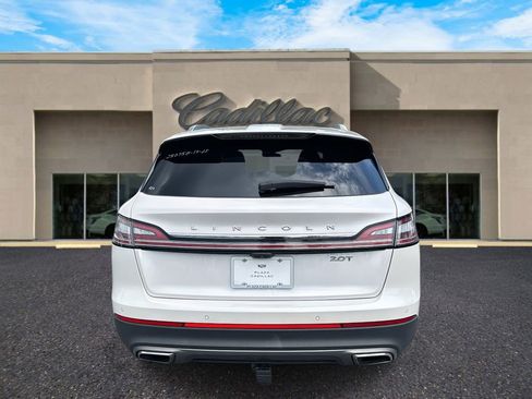 Used 2019 Lincoln Nautilus Select image 4