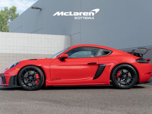 Used 2023 Porsche 718 Cayman GT4 RS RWD image 4