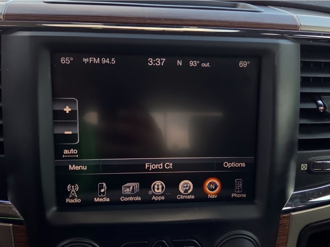 Used 2013 RAM 2500 Laramie w/ Convenience Group AWD/4WD image 10