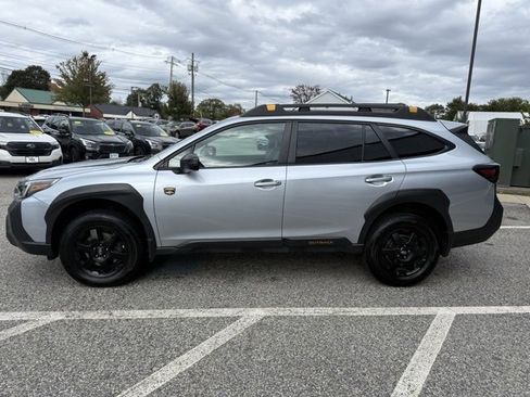 Used 2022 Subaru Outback Wilderness image 3