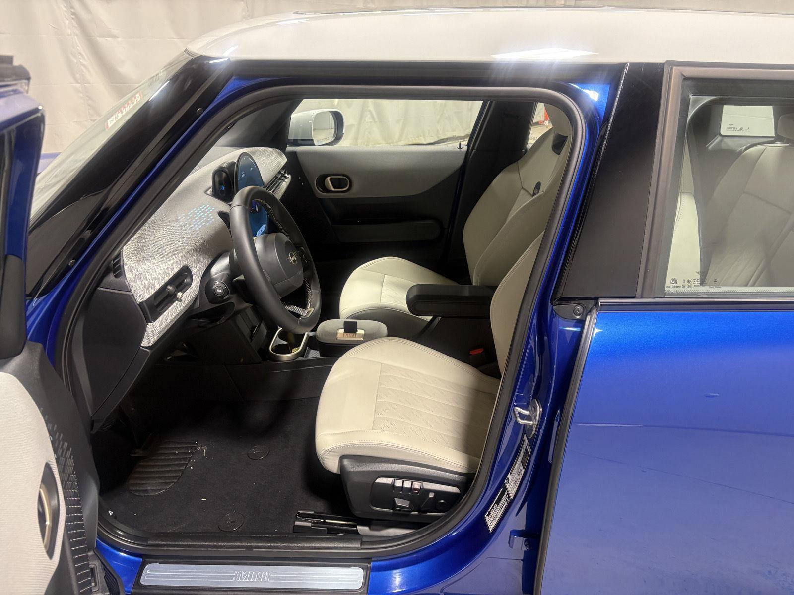 Used 2026 MINI Cooper S FWD image 2