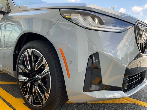 Used 2026 BMW X3 xDrive30 w/ Premium Package image 24