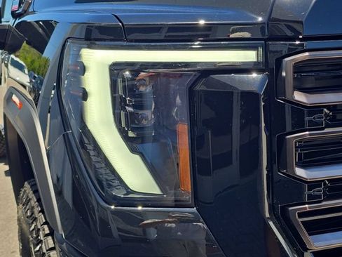 New 2026 GMC Sierra 2500 AT4X w/ LPO, Black Badging Package AWD/4WD image 10