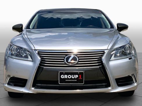 Used 2015 Lexus LS 460 w/ Comfort Package RWD image 4