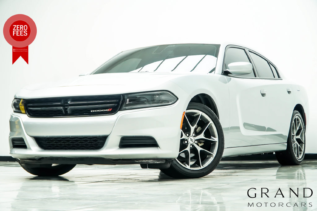 Used 2022 Dodge Charger SXT w/ Plus Group RWD image 1