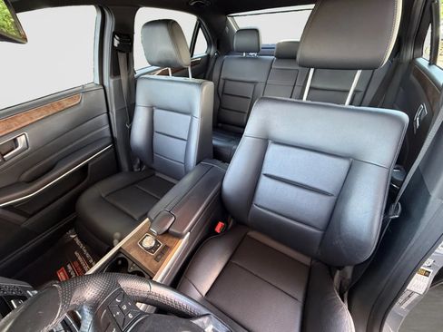 Used 2015 Mercedes-Benz E 350 4MATIC Sedan w/ Premium 1 Package image 13