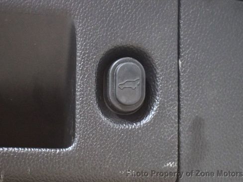 Used 2015 GMC Yukon XL SLE w/ Convenience Package image 48