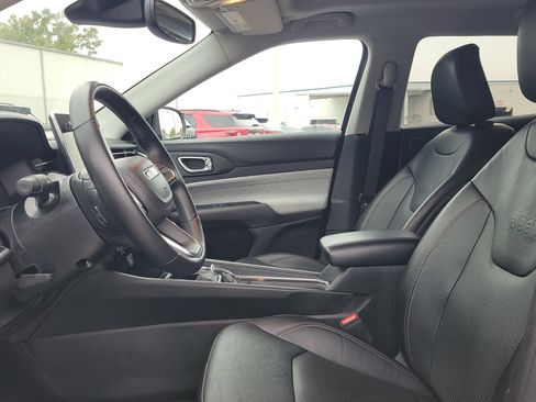 Used 2022 Jeep Compass Latitude w/ Sun and Sound Group image 24