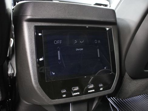 Used 2026 GMC Yukon AT4 Ultimate AWD/4WD image 18