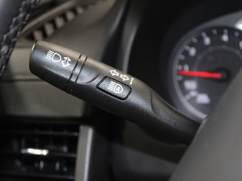 Used 2024 GMC Terrain SLT image 37