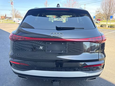Used 2025 Audi Q5 Premium Plus w/ Premium Plus AWD/4WD image 21