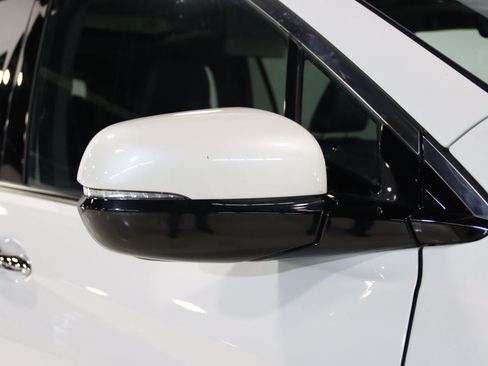 Used 2022 Honda Pilot Elite image 7