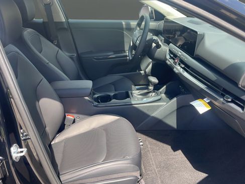 New 2026 Kia K4 EX FWD image 25